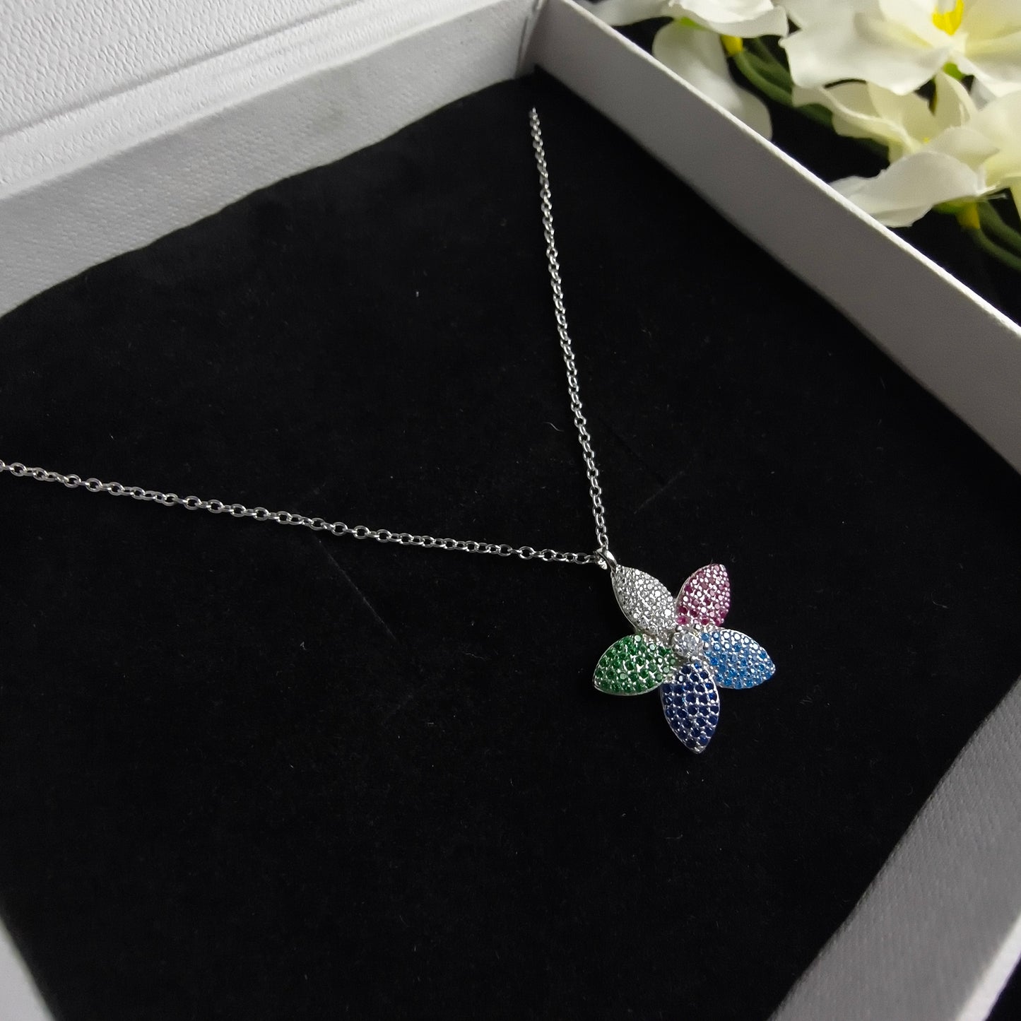 Silver Flower Necklace