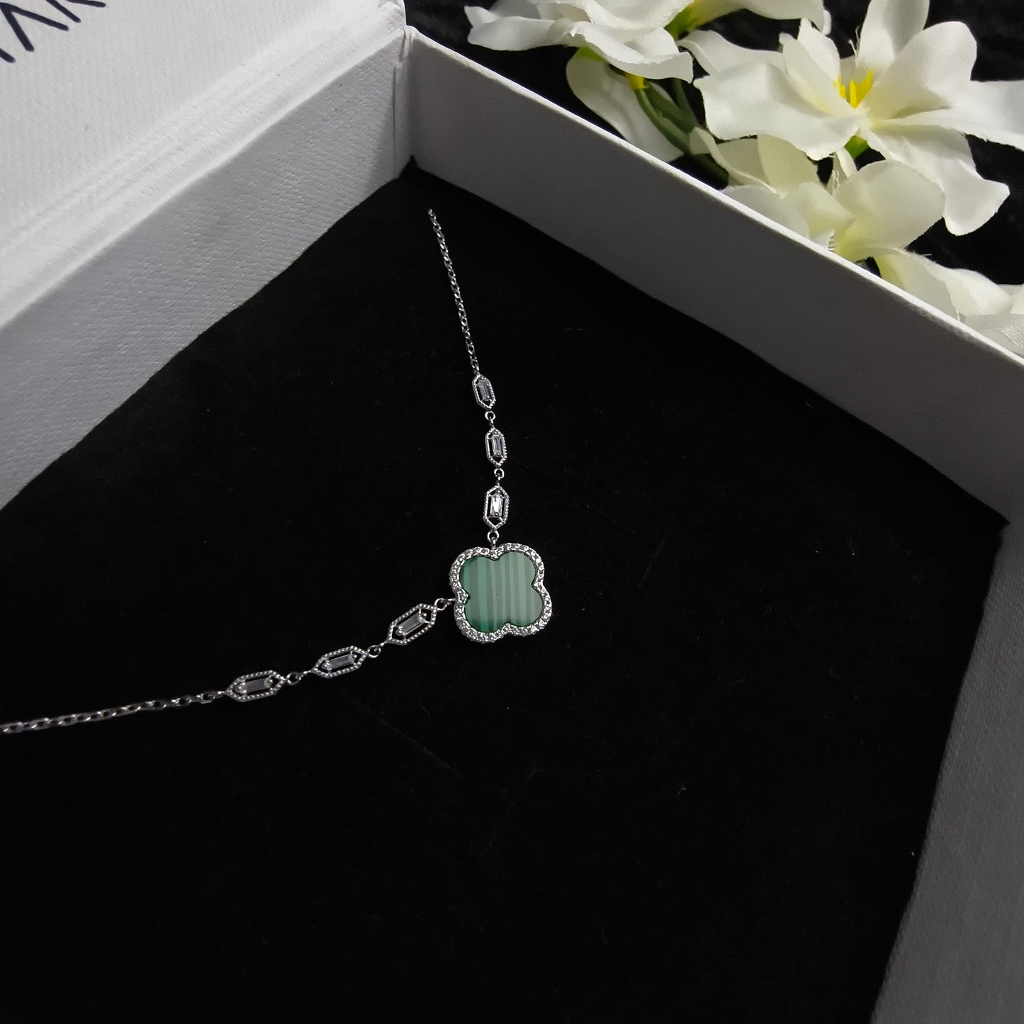 Silver Malachite Clover Necklace