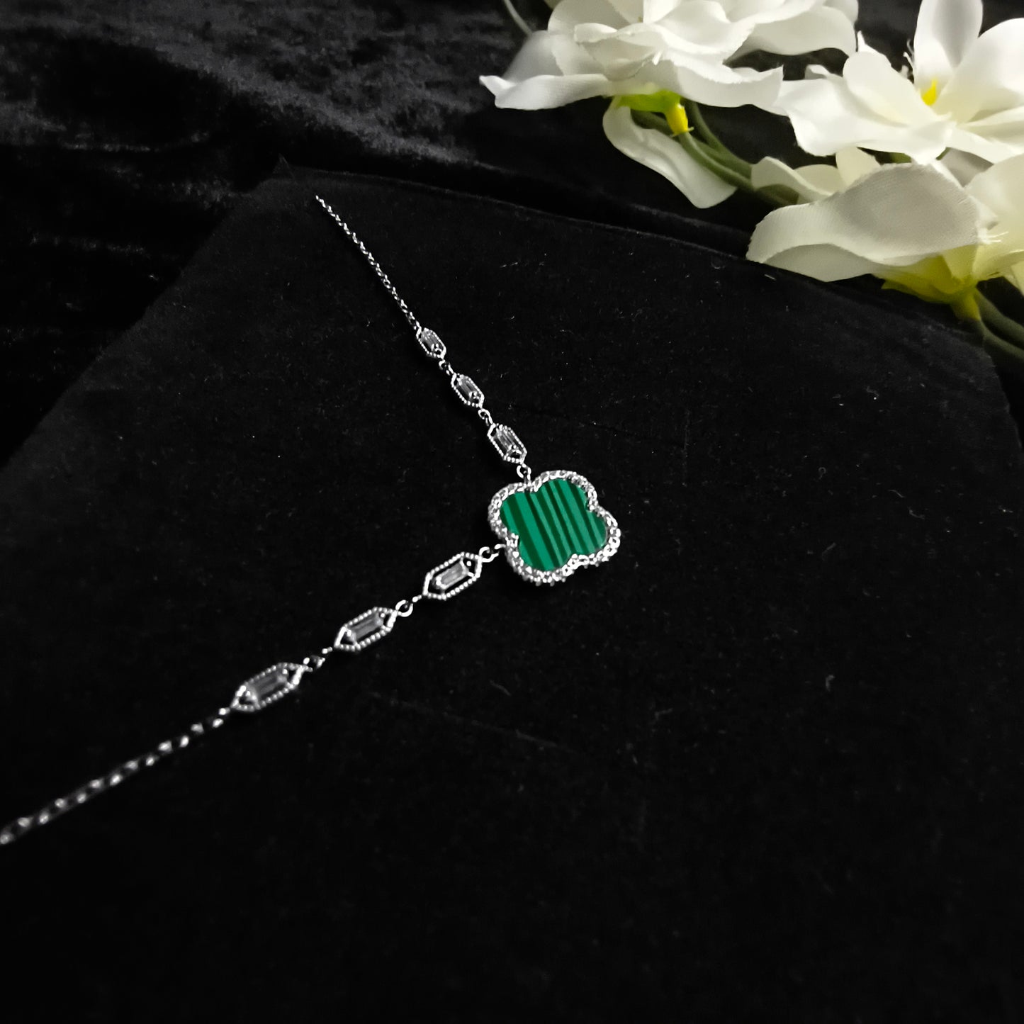 Silver Malachite Clover Necklace