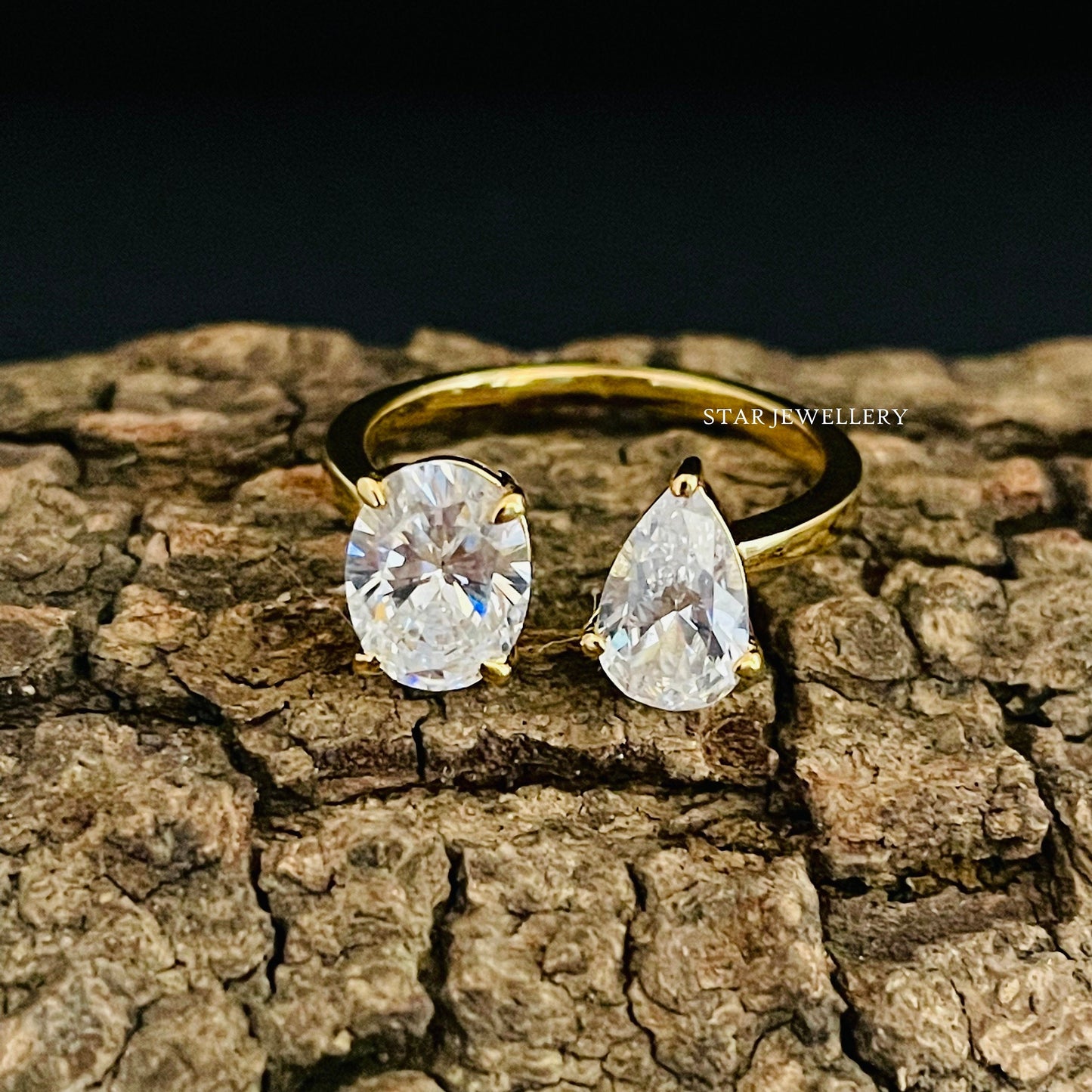 Toi Et Moi Pear Cut and Oval Cut Lab Grown Diamond Engagement Ring