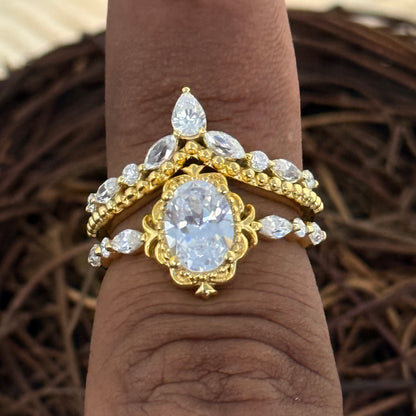 Majestic Pear‑Cut CV Diamond Tiara Ring