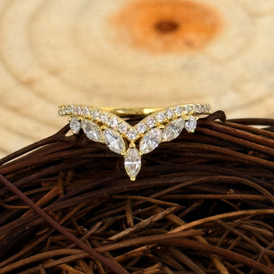 Gold Luxury V‑Shaped Brilliant Lab Grown Diamond Ring