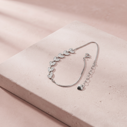 Silver Glimmering Leaf Bracelet