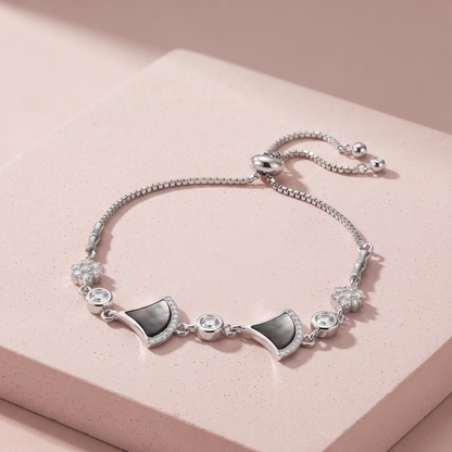 Silver Fashioned Fancy Kite Design Bracelet