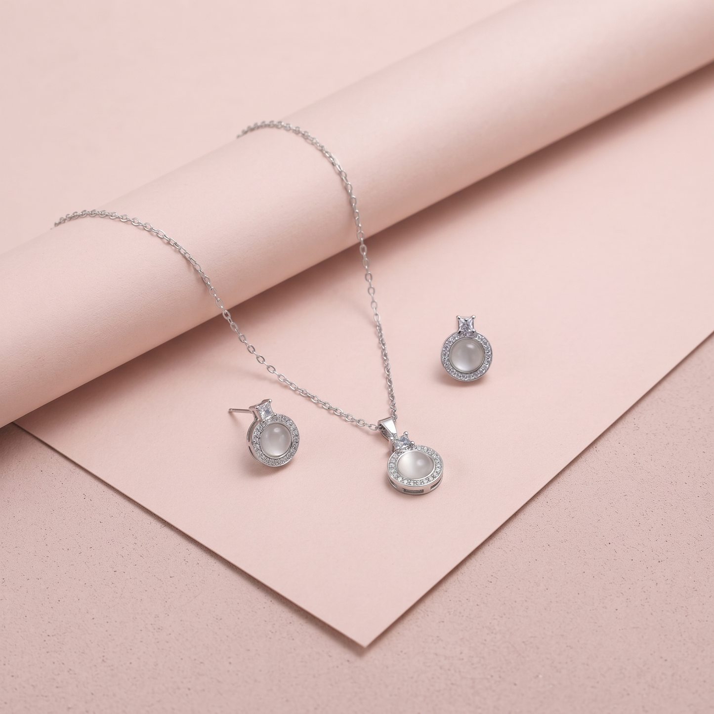 Silver Pearl Halo Necklace Set