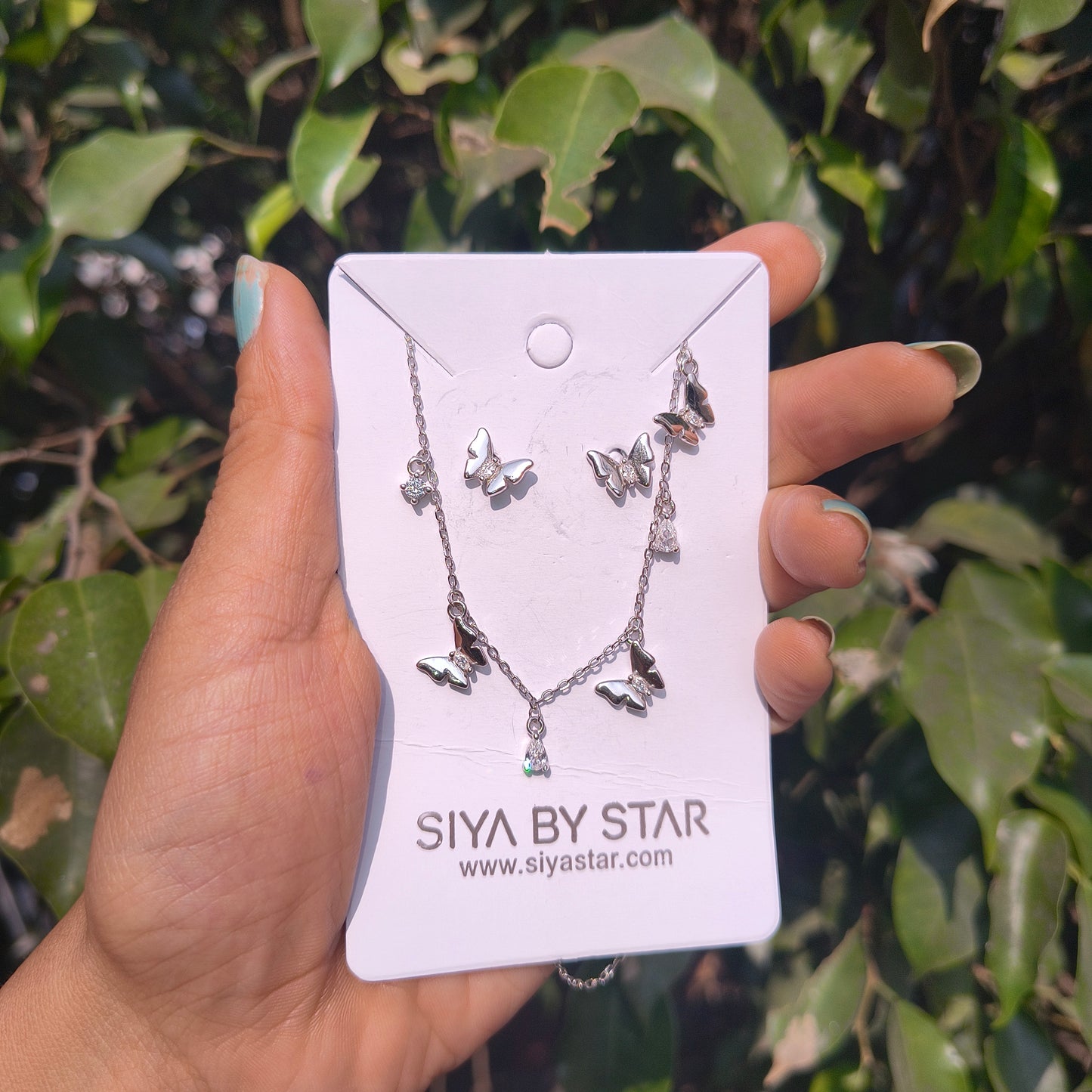 Silver Flying Butterfly Necklace Set