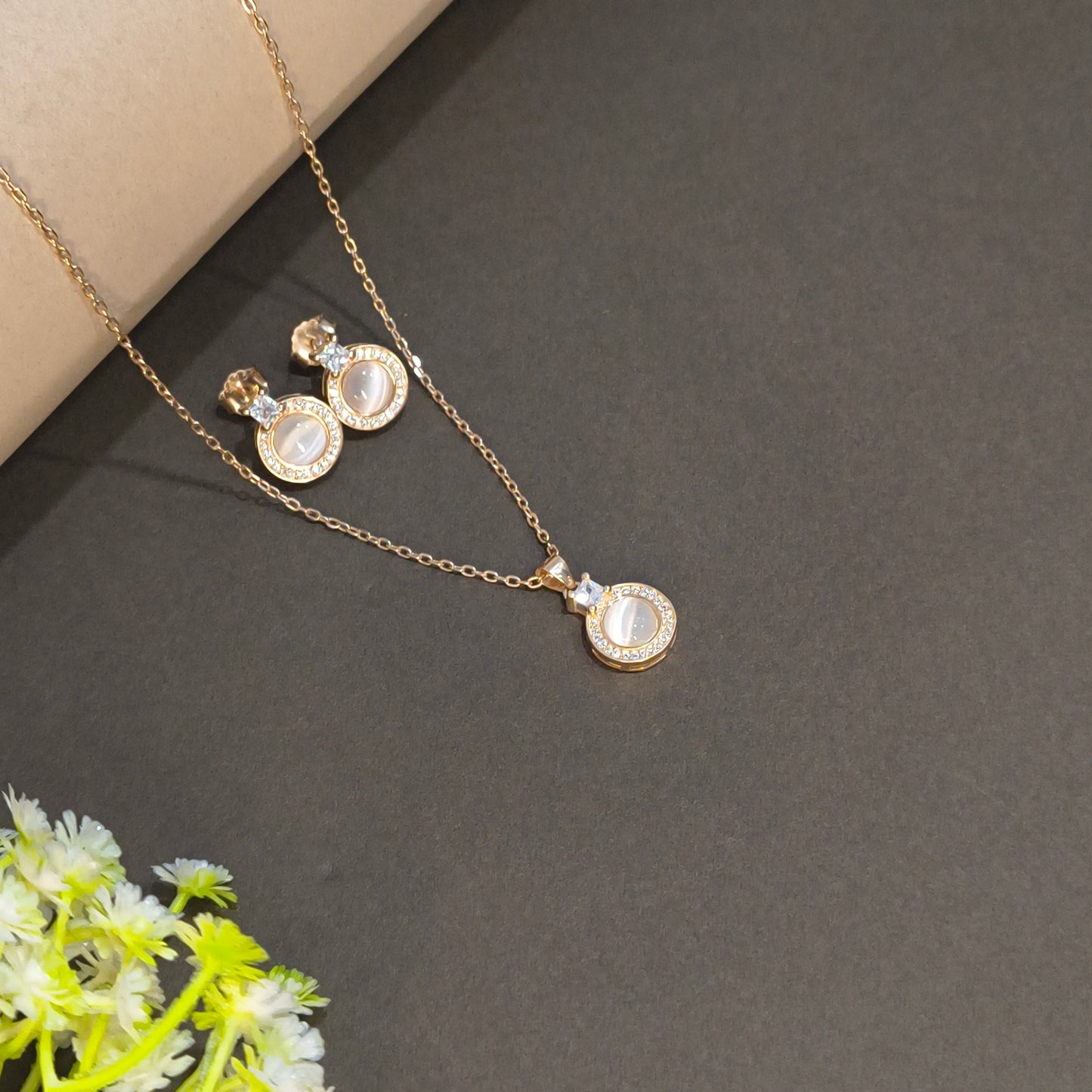 Rose Gold Plated pearl halo Necklace Set