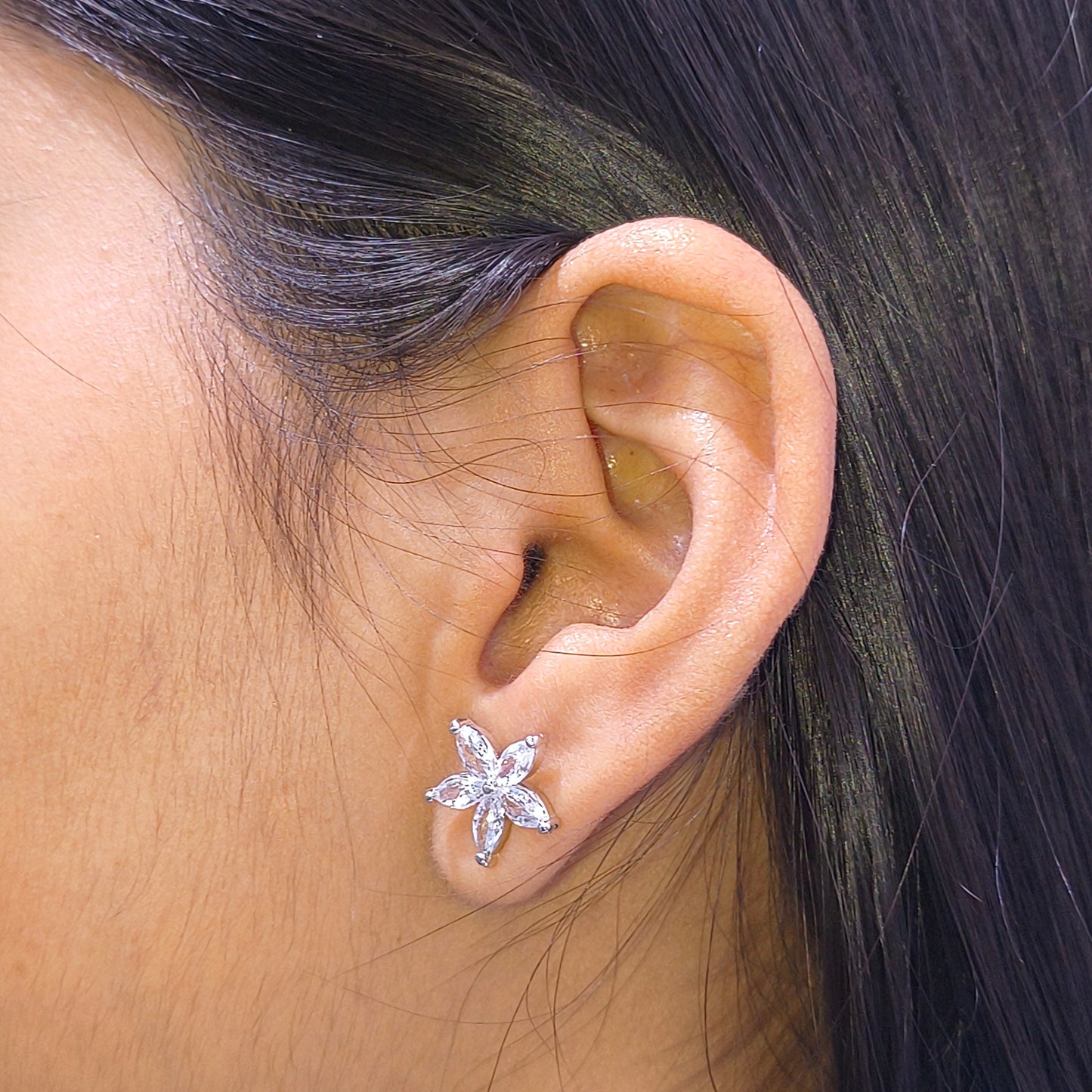 Silver White Bloom Stud Earring