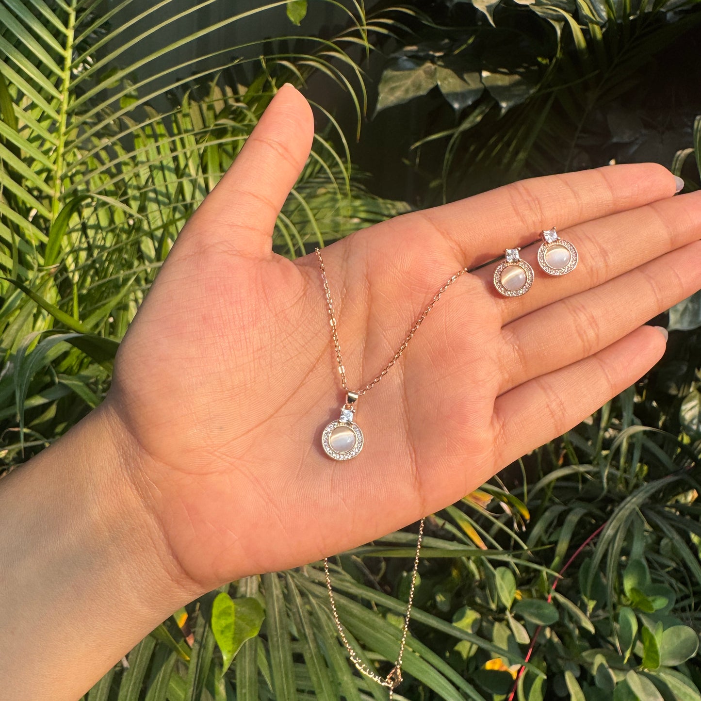 Rose Gold Plated pearl halo Necklace Set