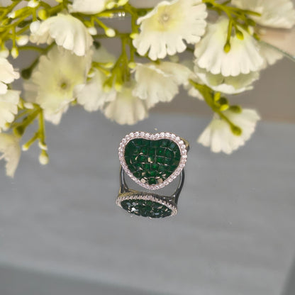Silver Heart‑Shaped Emerald Halo Ring