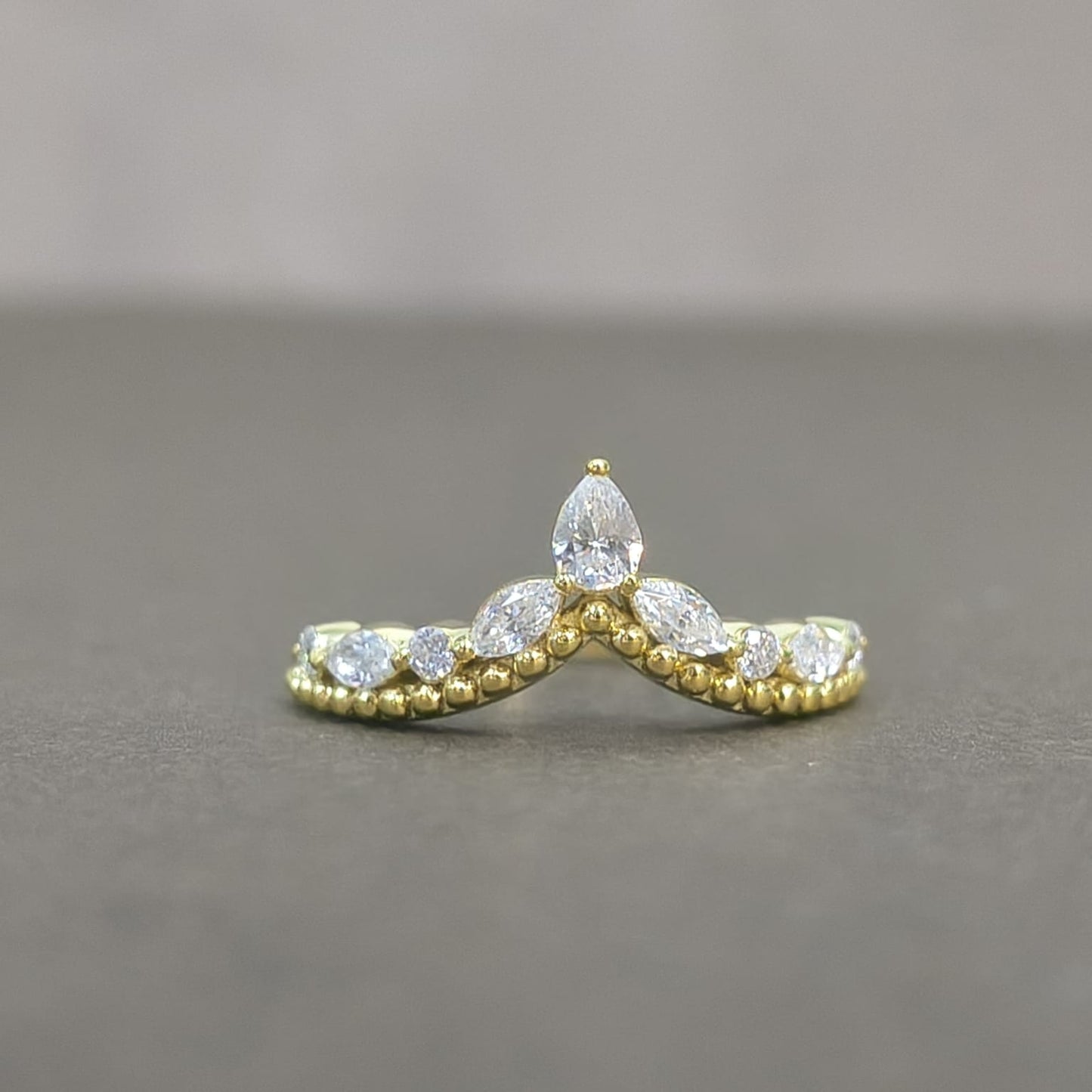 Majestic Pear‑Cut CV Diamond Tiara Ring