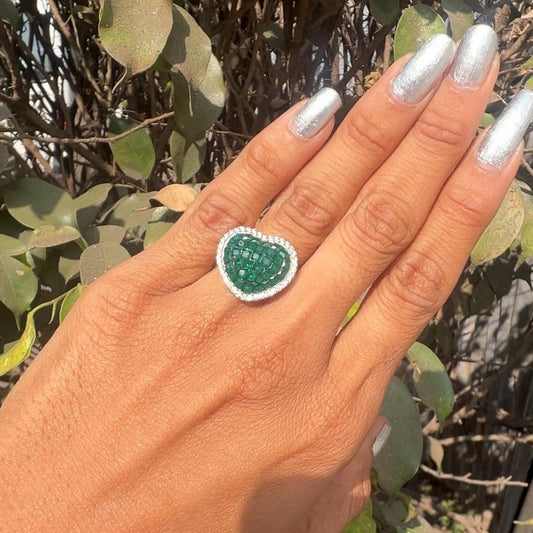 Silver Heart‑Shaped Emerald Halo Ring