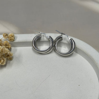 Silver Twin Twisted Round Earring