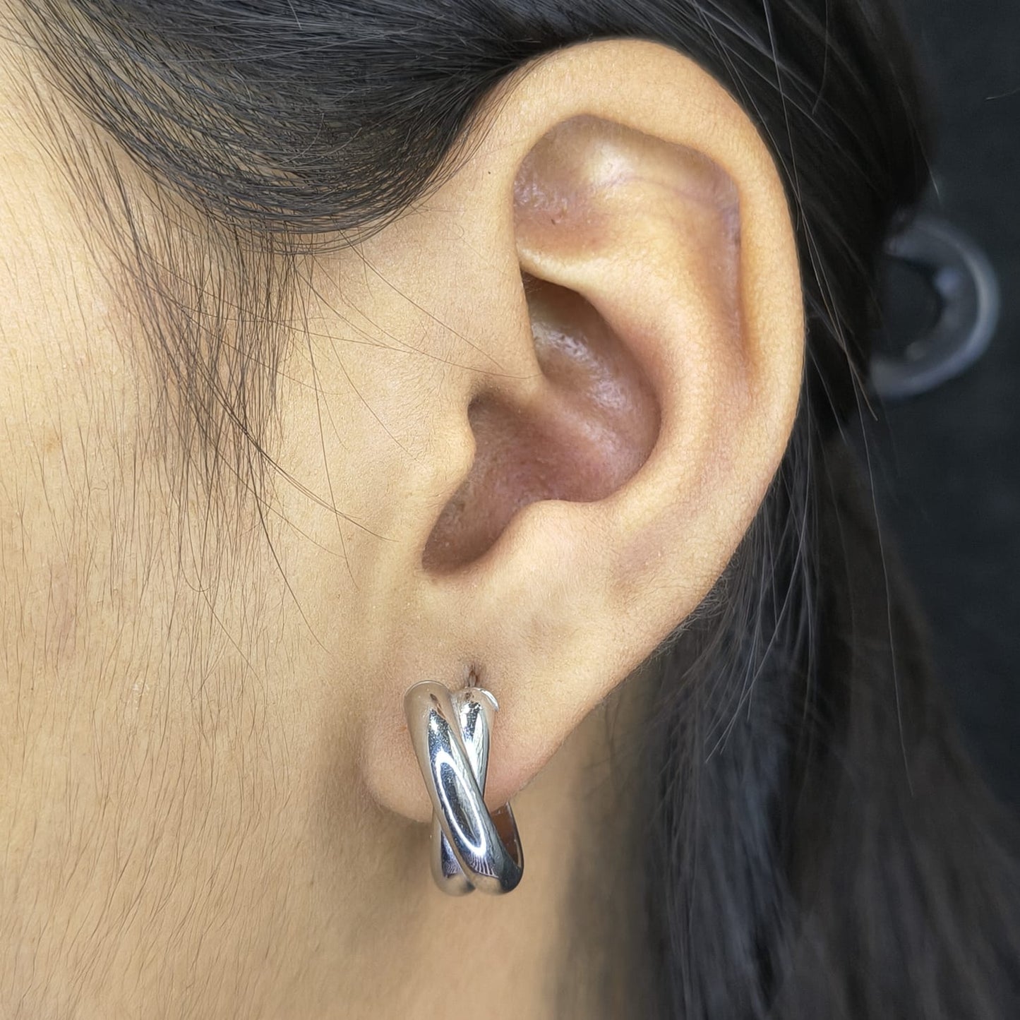 Silver Twin Twisted Round Earring