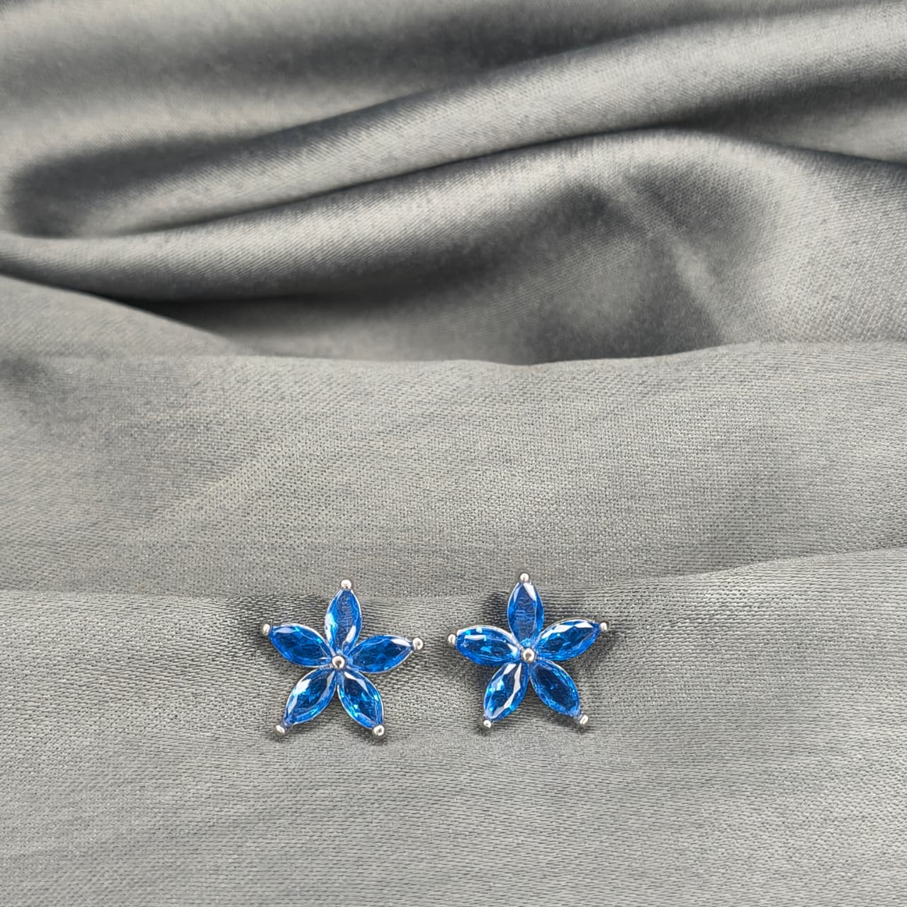 Silver Azure Bloom Stud Earring
