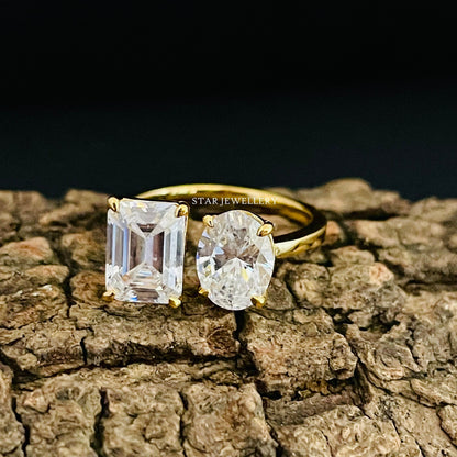 Oval Cut and Emerald Cut Toi Et Moi Lab Grown Diamond Ring