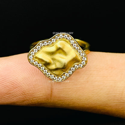 Gold Mountain Ring for Trekking Lover