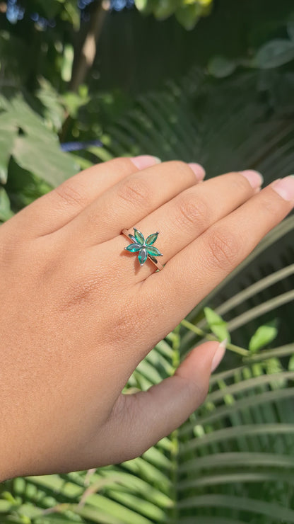 Siver Emerald Bloom Ring