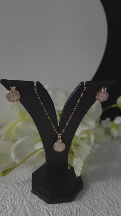 Rose Gold Plated Luxe Round Necklace Set